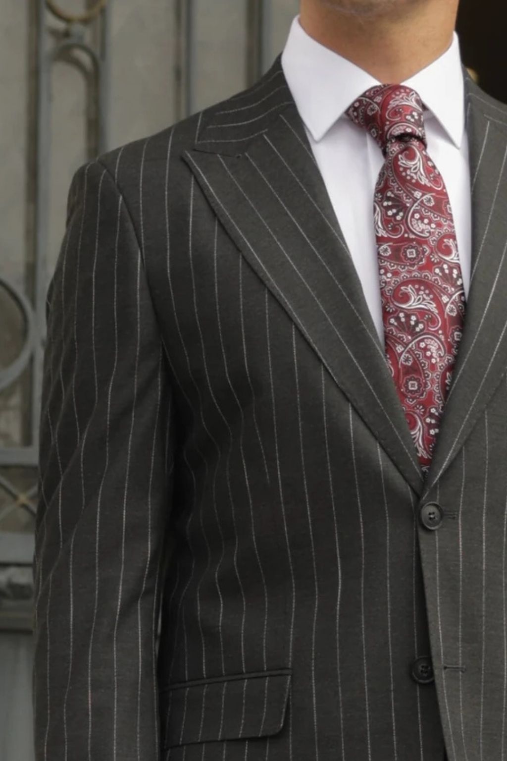 Striped Dark Grey Tailored Fit Kohl Suit