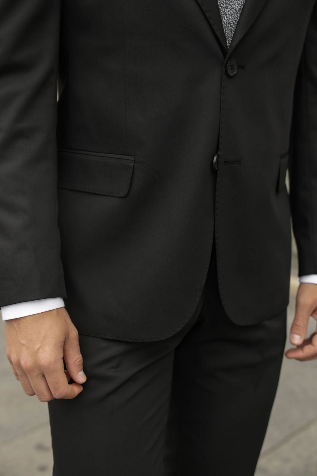 Black Tailored Fit Kohl Suit