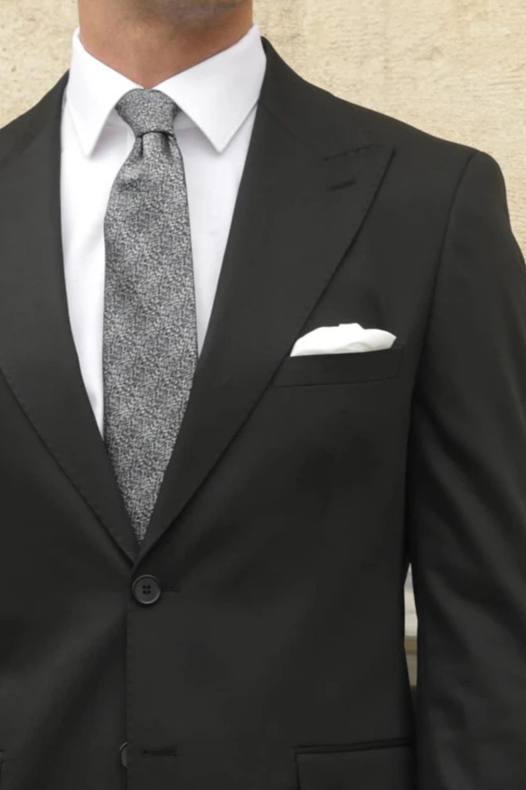Black Tailored Fit Kohl Suit
