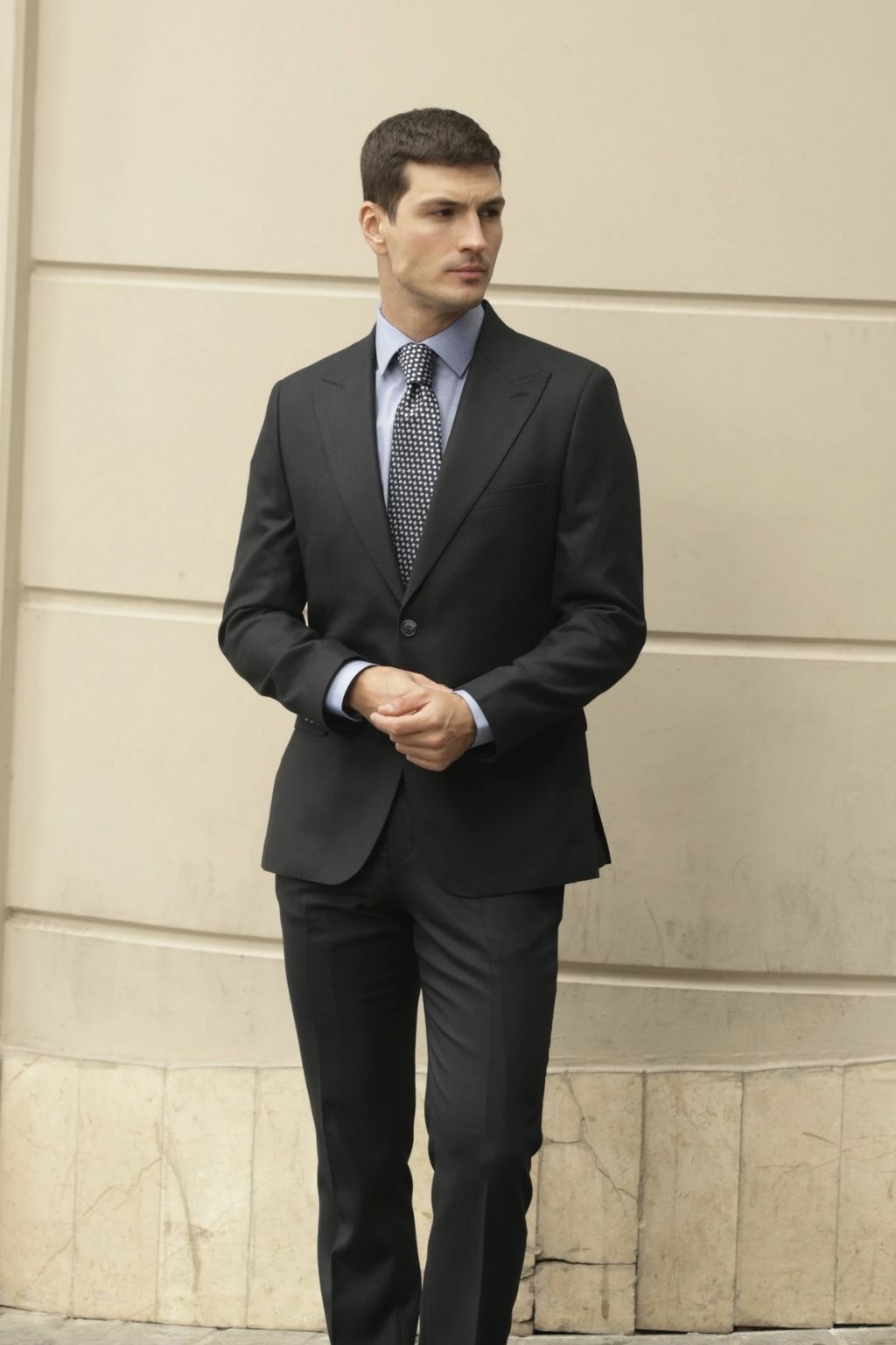 Pin Striped Navy Tailored Fit Kohl Suit