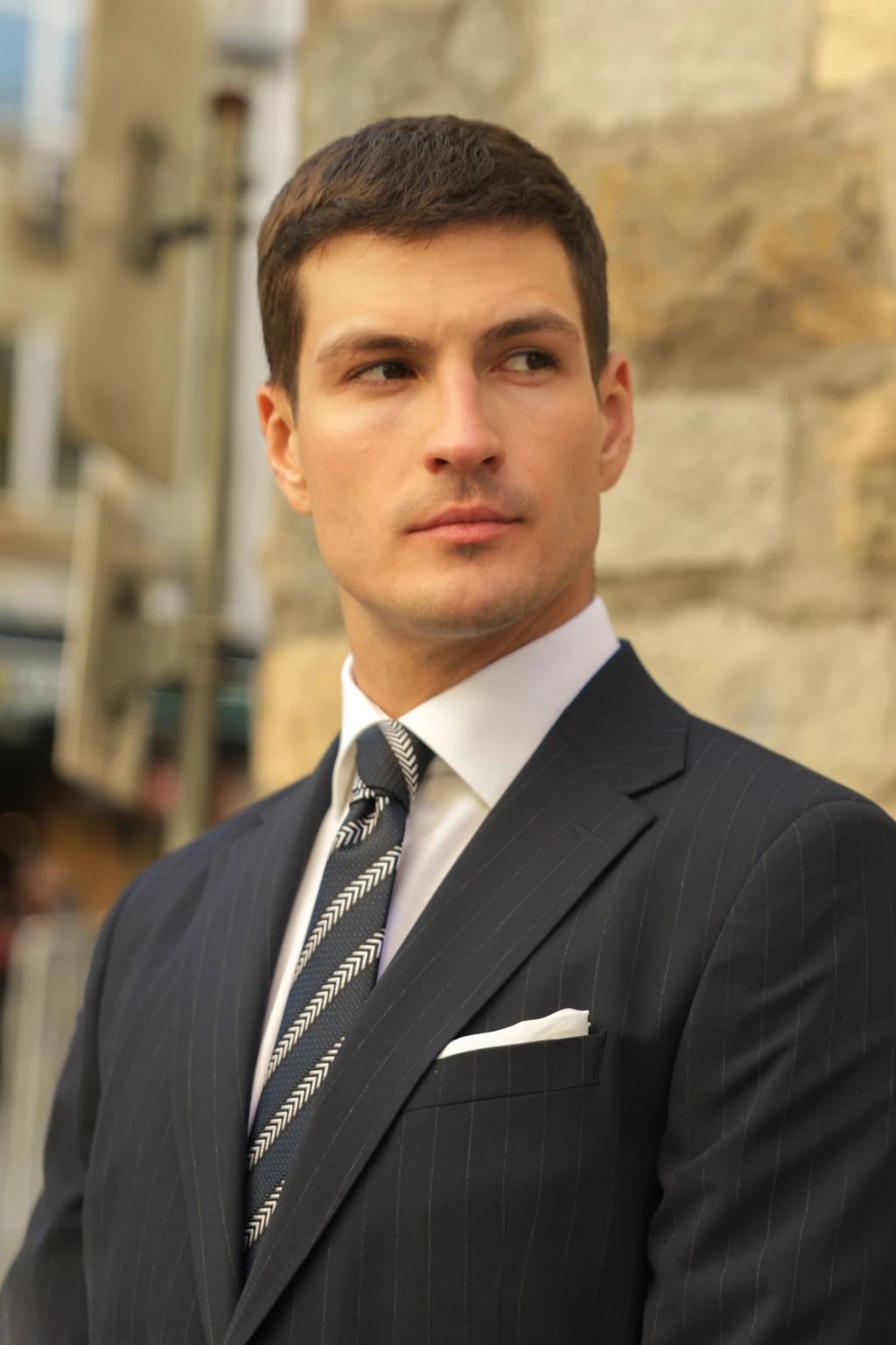 Striped Navy Blue Tailored Fit Henri Suit