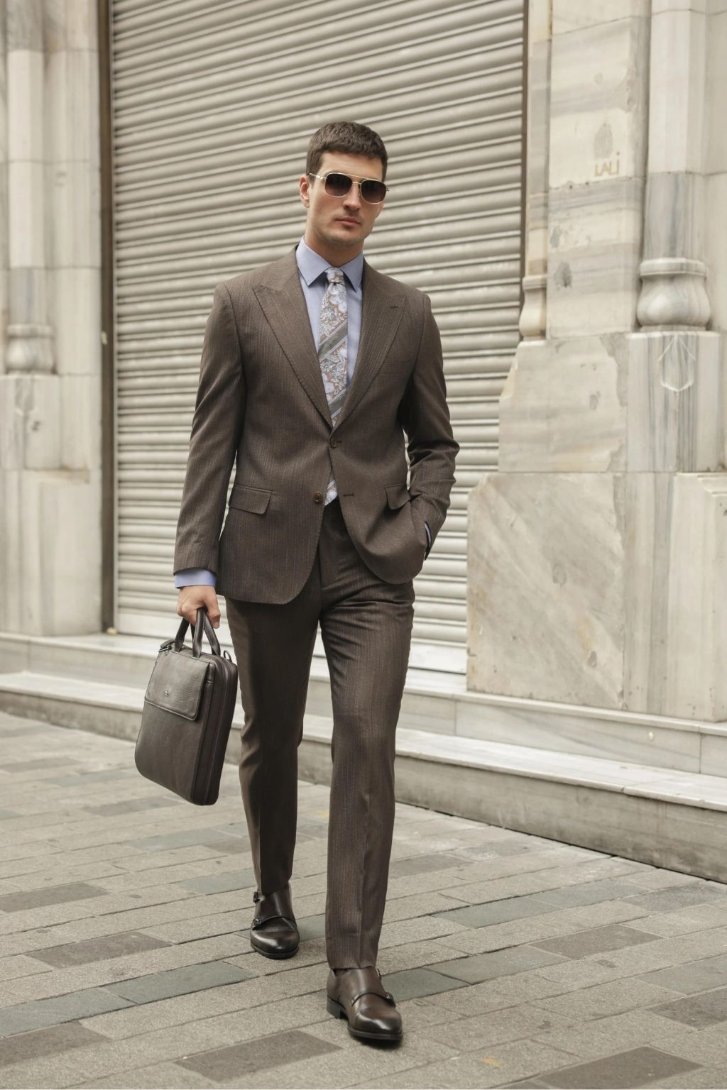 Textured Brown Tailored Fit Kohl Suit