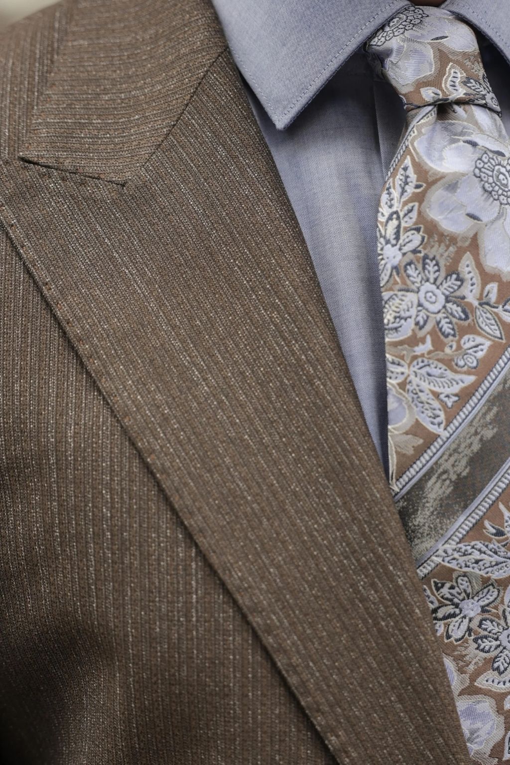 Textured Brown Tailored Fit Kohl Suit